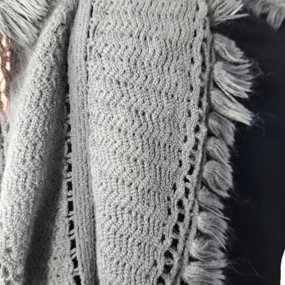 Infinity Women's Scarf Grey - Picture 3 of 10